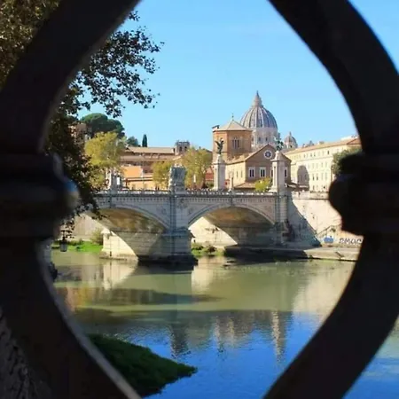 Vatican House 98 * Rome